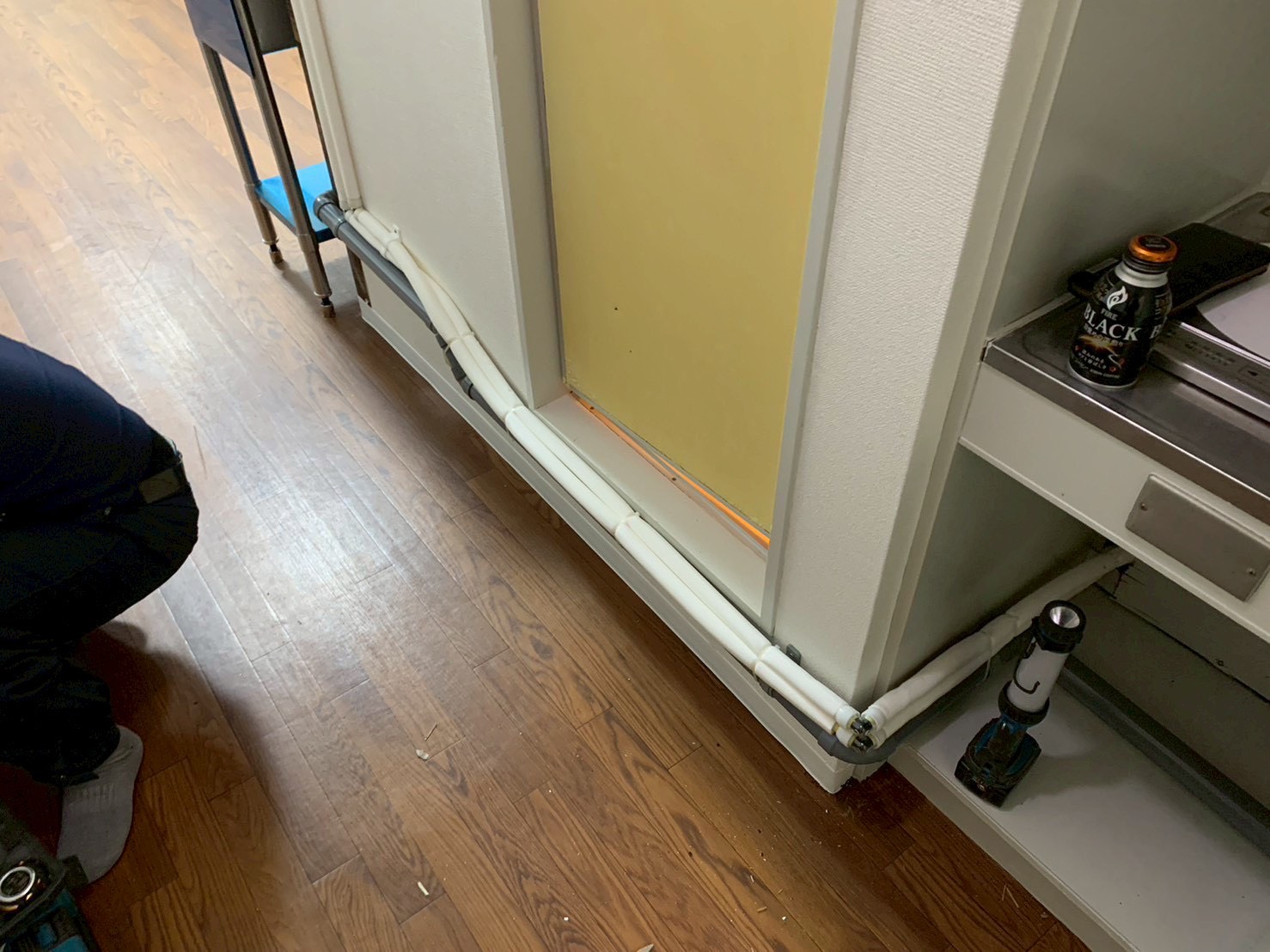 店舗水回り工事 配管仕上げ